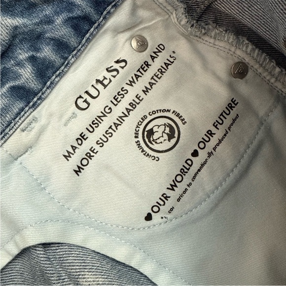 Guess Set - Picture 8 of 15